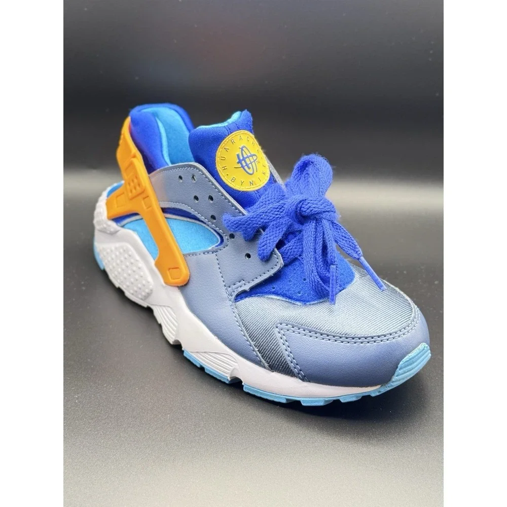 Size 5.5Y- Nike Huarache Kids Pre Owned Shoes, White/Blue/Yellow